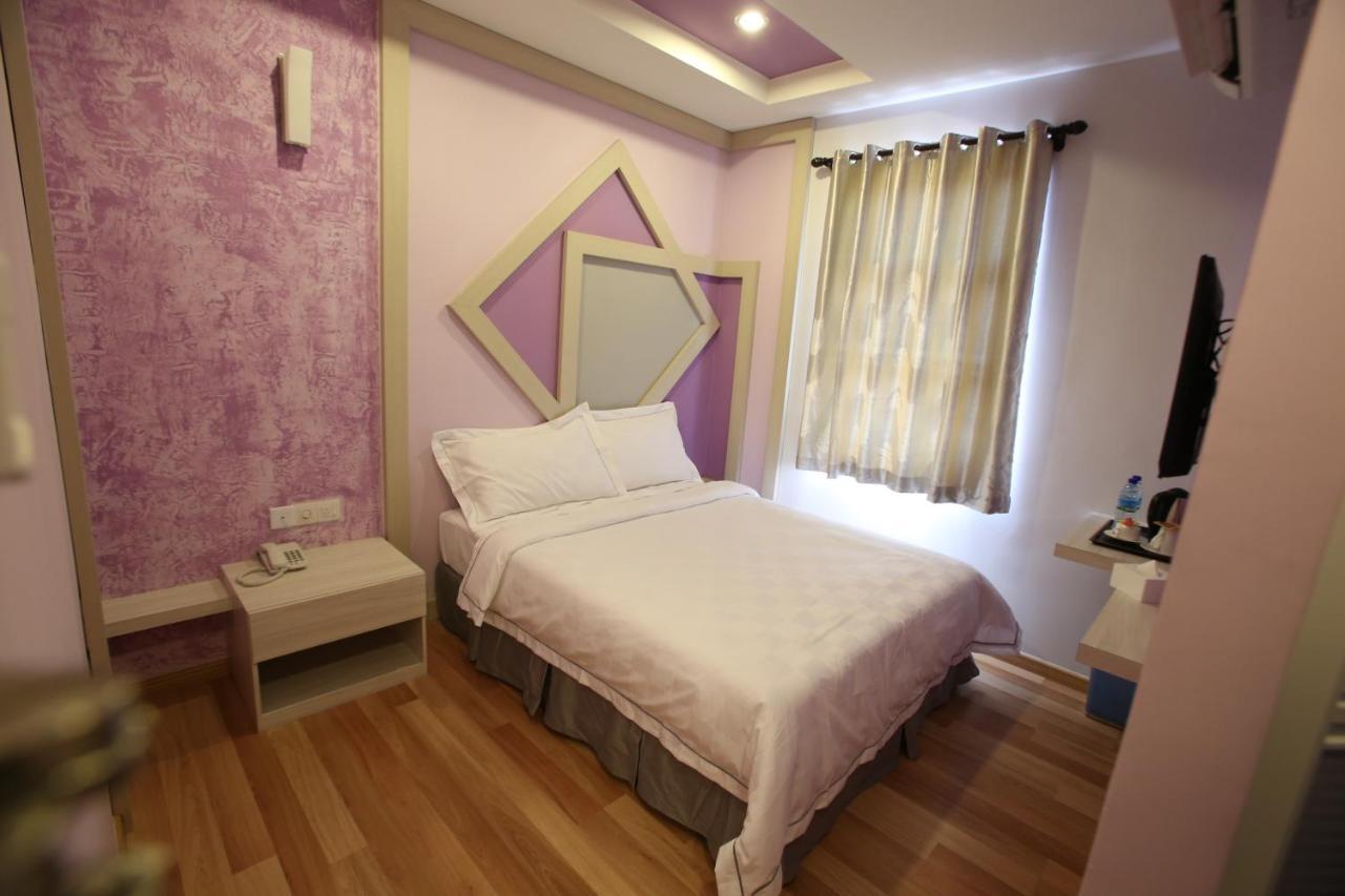 Sunshine Inn Plus Malacca Exterior photo